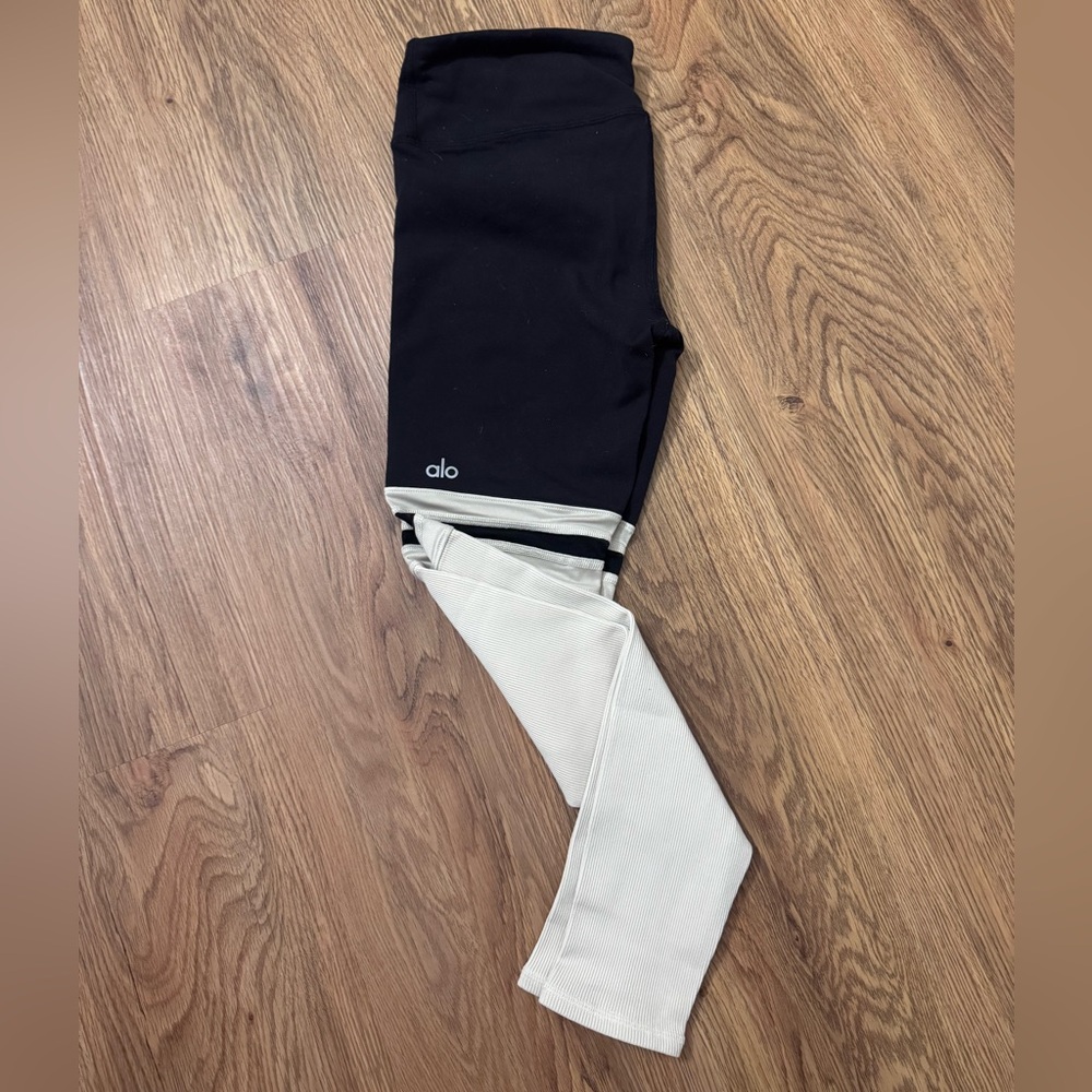 Like new Alo Leggings